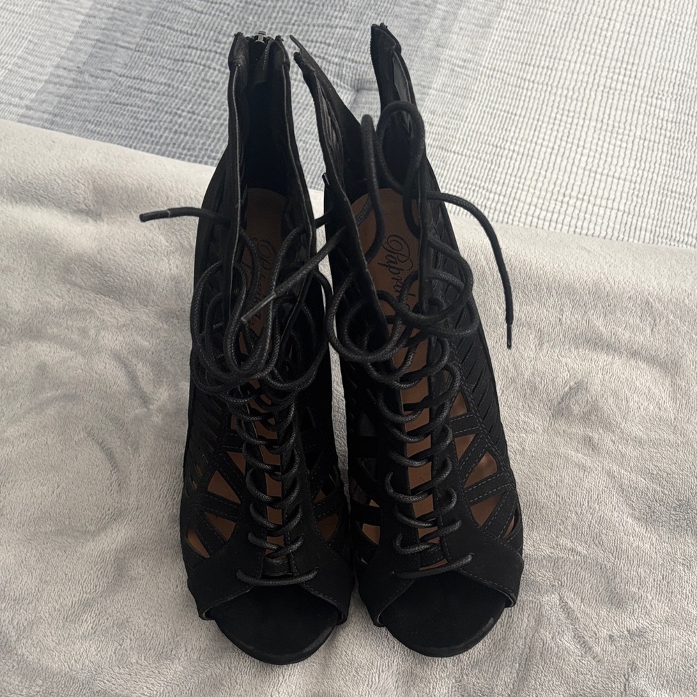 Paprika Chic Black Lace-Up Women's Shoes